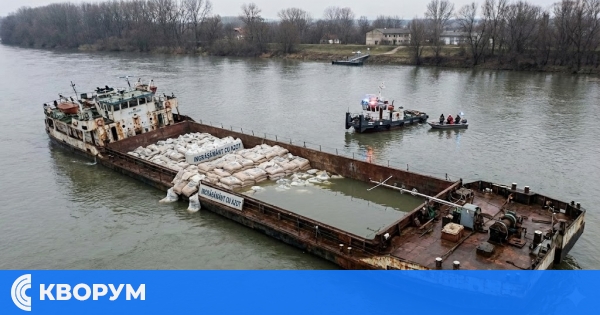 Баржа с над 1100 тона азотни торове потъна в Дунав, има ли опасност за Силистра