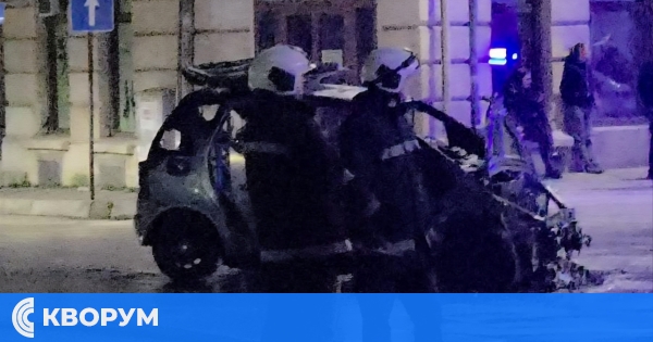 Лек автомобил изгоря на оживено кръстовище в центъра на Силистра