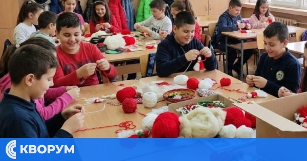 Ученици от с. Средище с благородна инициатива за Баба Марта