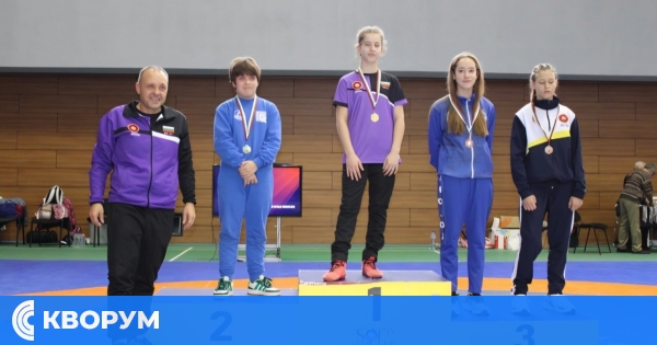 Божидара Ангелова със злато от ДЛП по борба при момичетата