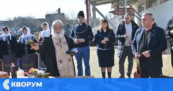 С български дух и настроение отбелязаха Трифон Зарезан в "Младенова изба" – Тутракан