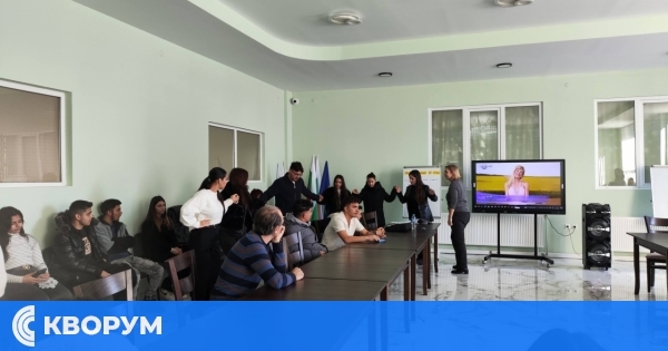 Ученици от Средище с рецитал и кулинарна изложба за Деня на майчиния език