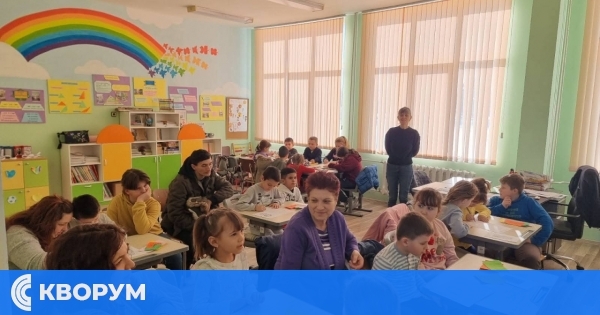 Бъдещи първокласници прекрачиха прага на ОУ "Стефан Караджа" в село Цар Самуил
