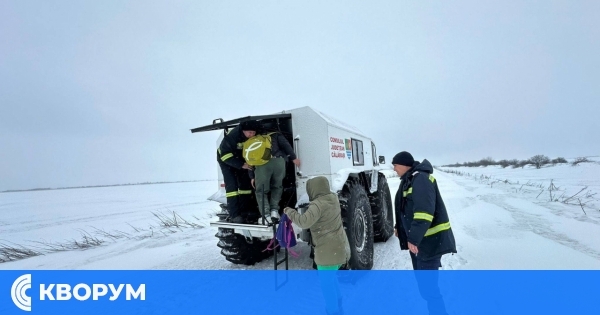 Пожарникари от съседния на Силистра румънски град Кълъраш евакуираха хора от преспите