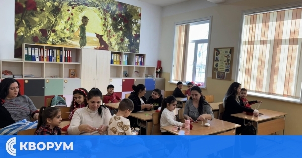 В Секулово второкласници и родители изработиха мартеници с много настроение