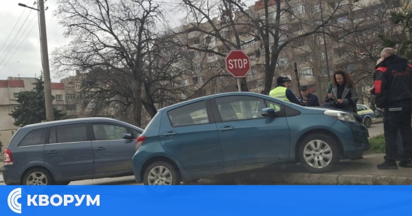 Катастрофа между два автомобила пред МБАЛ-Силистра затрудни движението