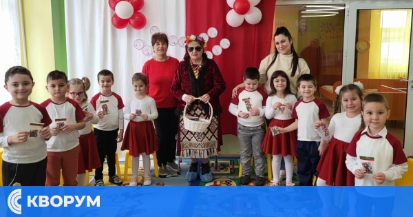 С песни и хорце: Баба Марта гостува в ДГ "Мир" – Айдемир