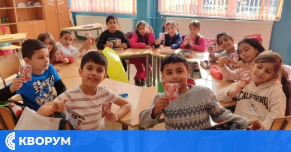 Празничен жест от кмета на Главиница за Баба Марта