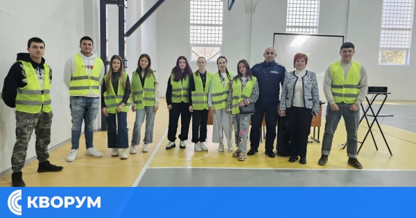 В ПГСУАУ "Атанас Буров" – Силистра проведоха първи тематичен ден по безопасност на движението