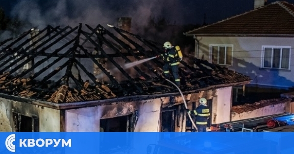 Късо съединение изпепели покрив на къща в село Ветрен