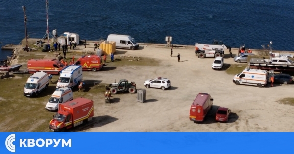 Издирването на трима моряци край Мидия временно спря заради лошо време