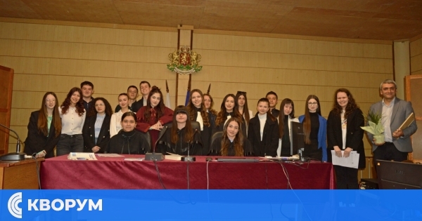Ученици от Тутракан влязоха в ролята на магистрати