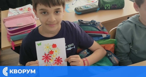 Пролетни традиции оживяха в библиотеката с ученици от Силистра