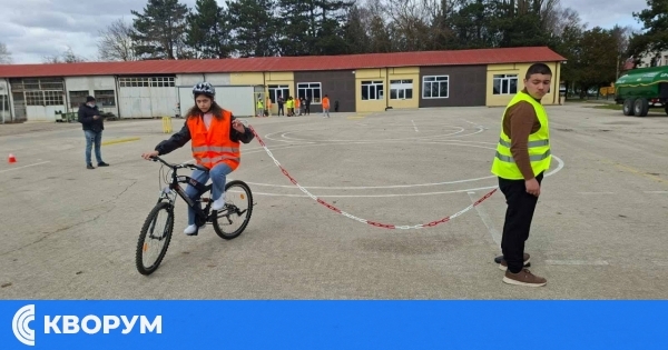 ПГМСС "Н. Й. Вапцаров" – Средище с първи училищен кръг по безопасност на движението