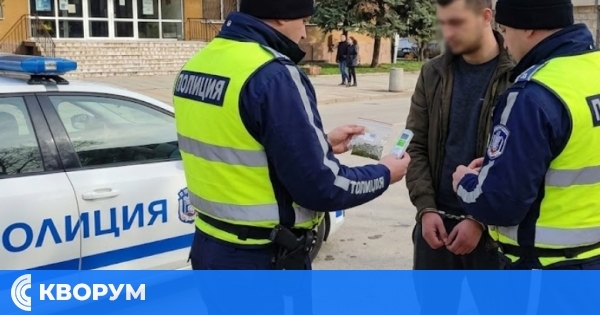 24-годишен мъж е задържан с наркотици на обществено място в Силистра