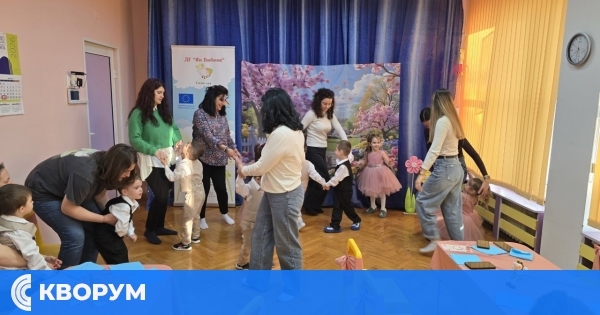 "С мама на кафе" събра деца и родители в ДГ "Ян Бибиян" – Силистра за Благовещение