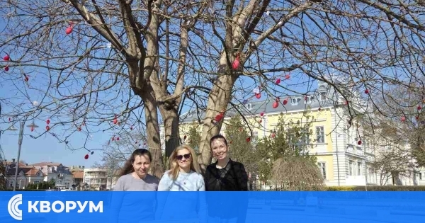 Великденско дърво засия в центъра на Силистра благодарение на децата от ДГ "Ян Бибиян"