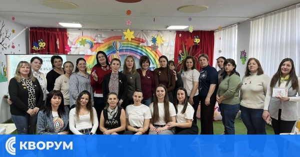 Педагози от Главиница с вътрешно обучение за креативни дейности