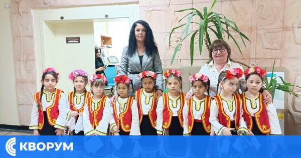 Малки лазарки от ДГ "Еделвайс" внесоха празнично настроение в Кайнарджа