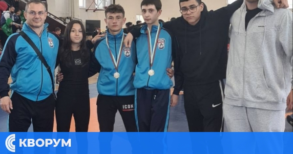 Сребърни медали за борците на СК "Доростол" от държавния шампионат във Враца