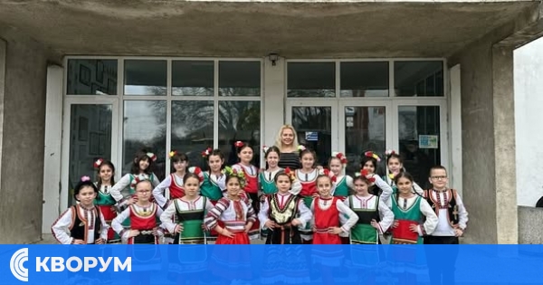 Лазаровден оживя в Тутракан с пъстър празник от ученици на СУ "Йордан Йовков"