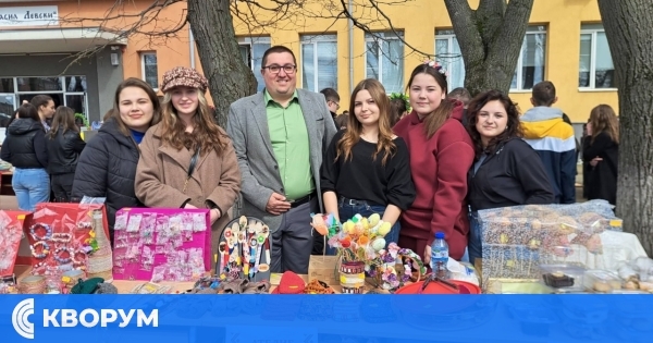 Пролетен празничен базар събра ученици, учители и родители в СУ "Васил Левски" – Дулово