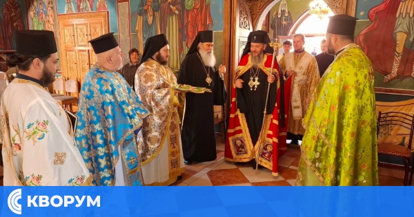 Силистра отбелязва Цветница с тържествена архиерейска литургия в катедралния храм