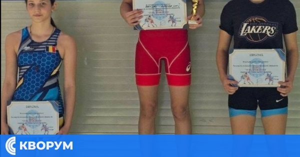 Силистренка триумфира в силен международен турнир по борба в Румъния