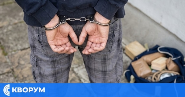 Задържаха 45-годишен с метамфетамин и канабис в Силистра