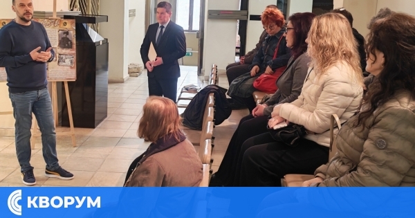 Областният управител откри изложба със светини от Априлското въстание в Силистра