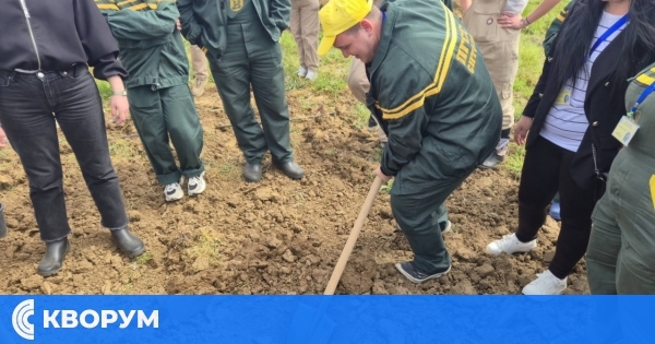 Ученици от ПГСС – Ситово трупат практически опит в модерно земеделие по "Еразъм+" в Силиври