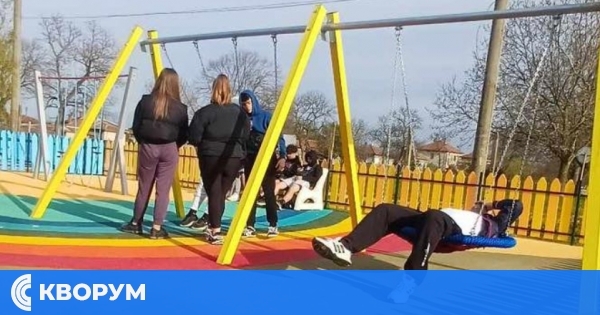 Кметството в Калипетрово с апел срещу вандализма по новата детска площадка