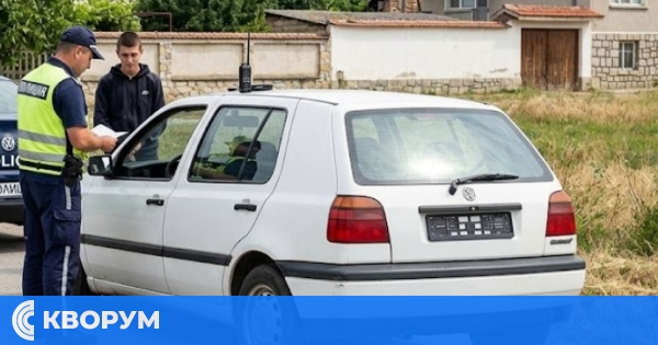 Хванаха 17-годишен без книжка да кара нерегистриран "Фолксваген" в Нова Черна