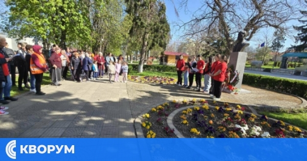 Жители на Проф. Иширково почетоха паметта на своя патрон