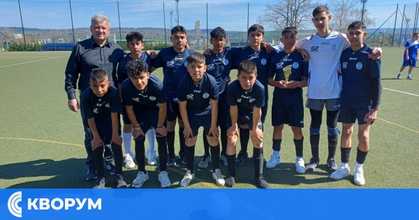 Ученици от Секулово с бронзови медали на зоналния турнир по футбол