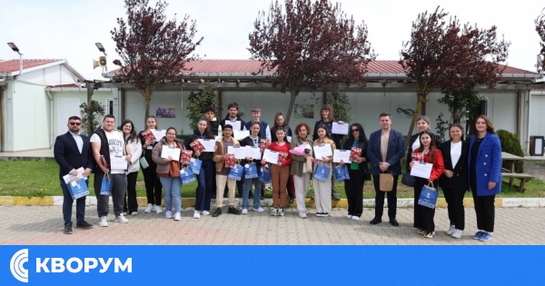 Ученици от ПГСС – Ситово завършиха успешно европейска мобилност в Силиври