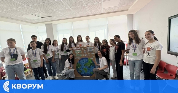 Ученици от село Искра обменят знания и опит в Турция по време на образователна мобилност