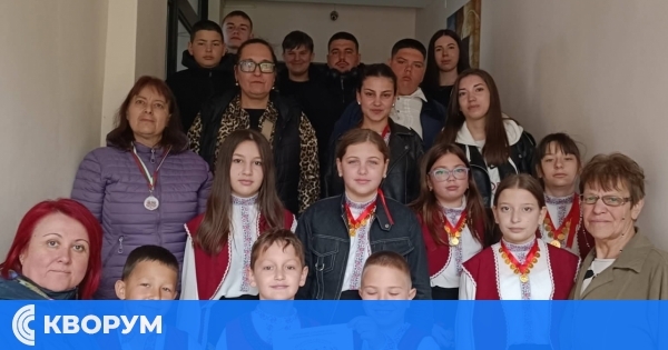 ДВГ "Коларовче" с престижни отличия от национален фолклорен фестивал