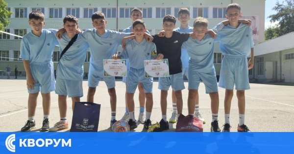 ОУ "Иван Вазов" спечели купата на футболния турнир на ПГС "Пеньо Пенев" в Силистра