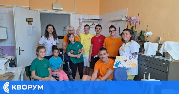 Ученици от ЦСОП – Силистра учиха чрез преживяване по време на посещение при ортодонт