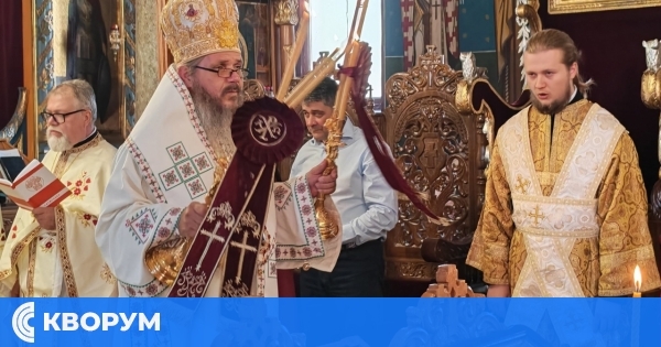 Митрополит Яков отслужи празнична литургия за Петровден в катедралния храм в Силистра