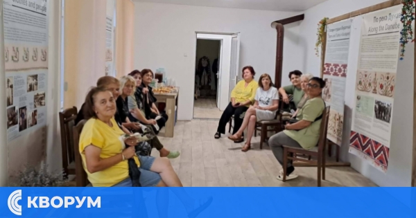 Изложбата "Тъкани спомени от Добруджа" бе представена в село Преславци