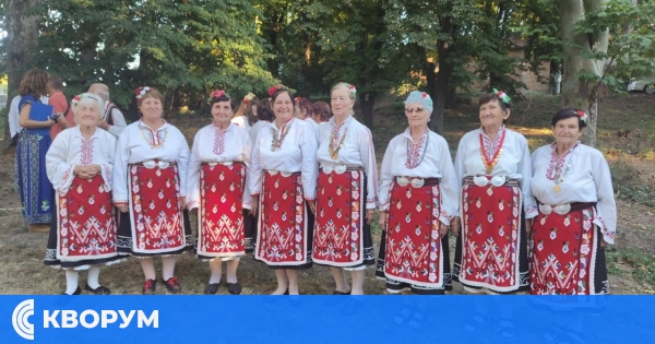 Самодейци от Нова Черна с участие и отличие на Празника на баклавата в село Кошарна