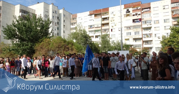 ОСУ "Дръстър" за девета година с първи учебен ден