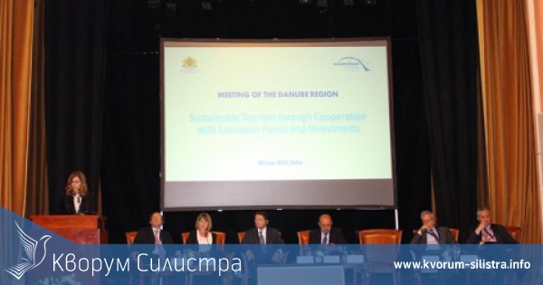 Д-р Найденов представи културно-историческите забележителности и артефакти на Силистра на престижен форум