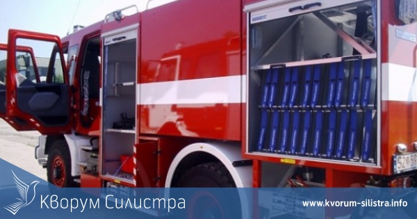 Шивашки цех, навес и къща горяха вчера в Силистренско