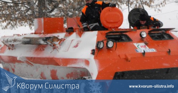 Военни машини помагат на "Енерго ПРО" при възстановяване на електроснабдяването в Силистренско