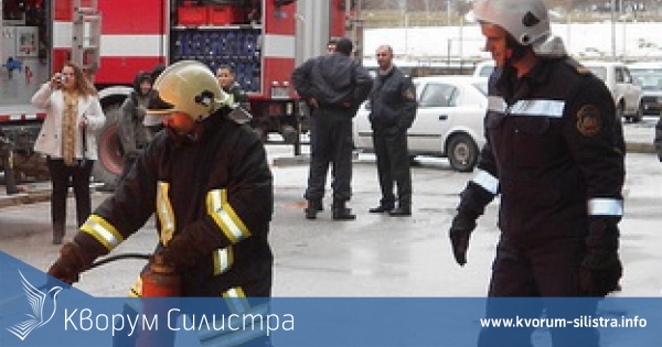 Кола изгоря, къща се подпали и горя комин в Силистренско